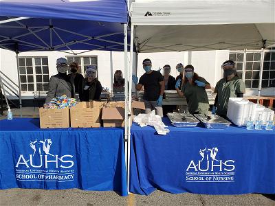providing-thanksgiving-meals-to-go-for-the-homeless-pic06-auracademy